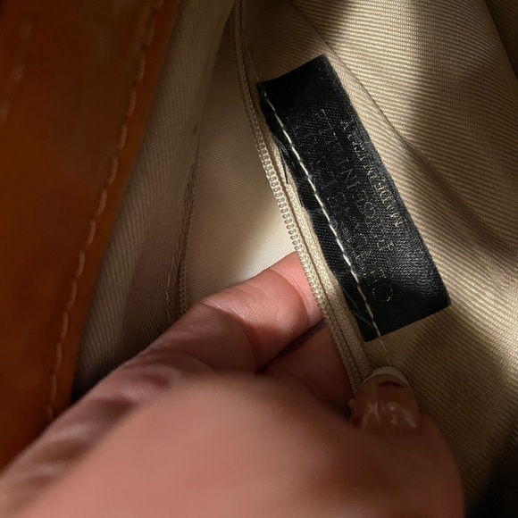 Italian Convertible Purse/Backpack - Picture 4 of 7